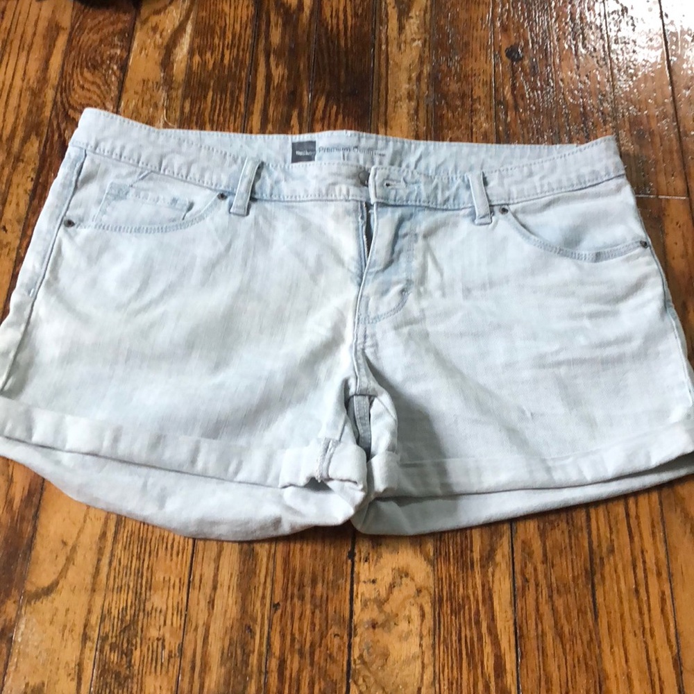 Mossimo Light Wash Jean Shorts